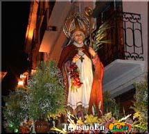 Imagen de San Isicio en procesión