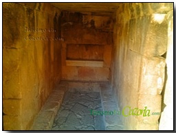 Interior de las naves del Sepulcro