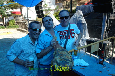 Empezando el jamón. Feria de la Iruela 2012