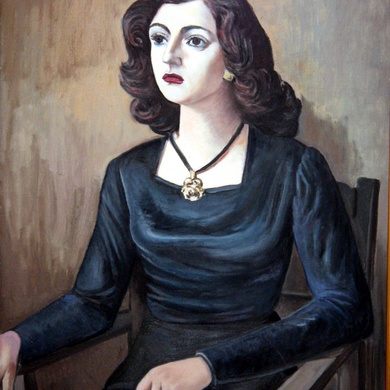 Retrato de Mujer Sentada con Traje Negro