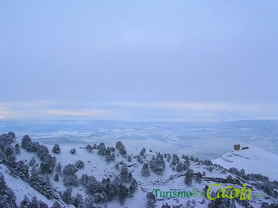 Nieve en las cinco esquinas. Castillo de Cazorla