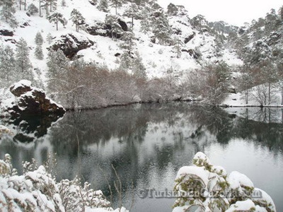 Laguna de Aguas Negras nevada