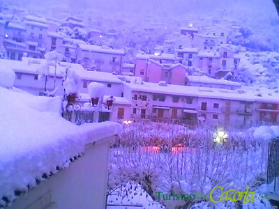 Nieve en la Plaza Vieja de Cazorla