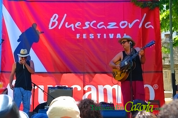 blues-cazorla-2009-40.jpg