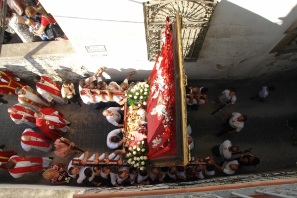procesion-cristo-consuelo-2011-35.jpg