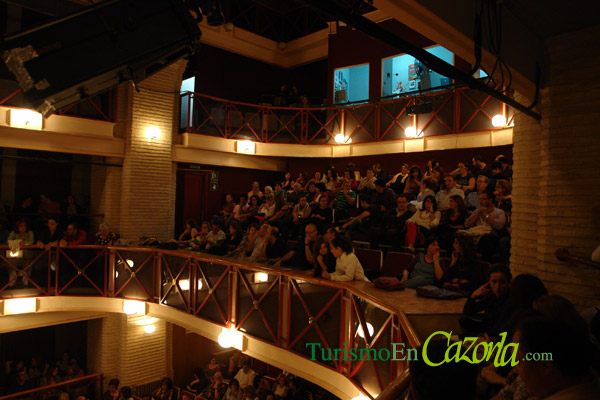 teatro-cazorla-2011-los-80-son-nuestros-02.jpg