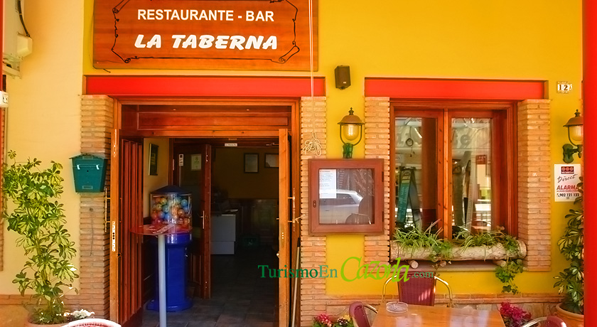 Restaurante La Taberna, Restaurante y Bar en Arroyo Frío - La Iruela
