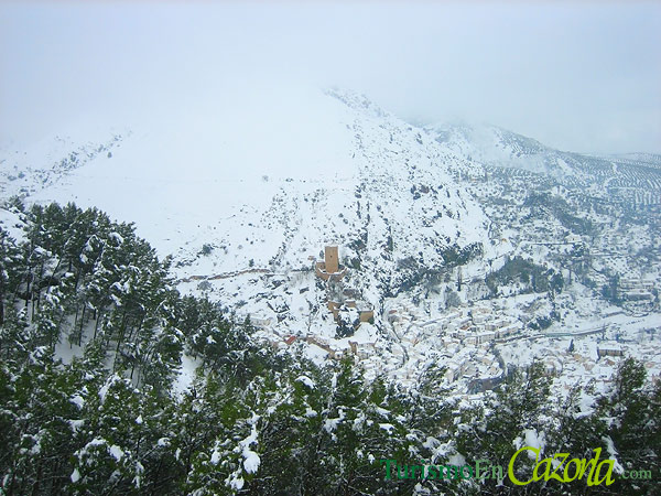 cazorla-castillo-nieve-2007.jpg